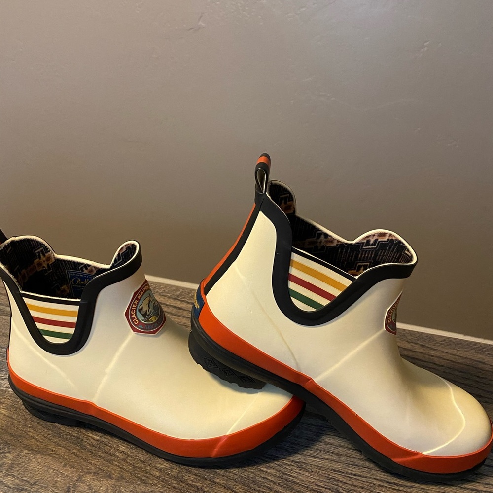 Pendleton Glacier National Park Rain Boot